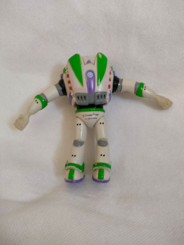 Figurine buzz l'éclair toy storie - photo numéro 2