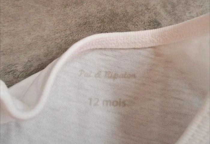 Lot débardeurs bébé fille 12 mois comme NEUFS - photo numéro 2