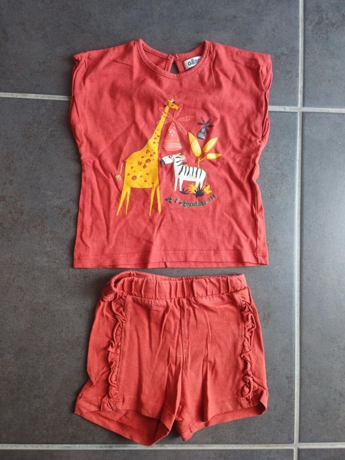 Lot de vêtements  12 mois - photo numéro 2