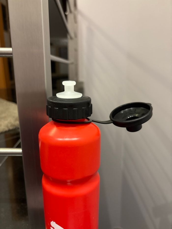 Gourde rouge Puma - photo numéro 4