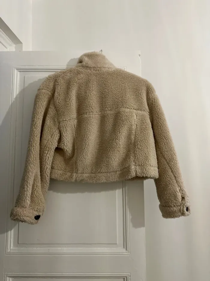 Veste courte en Teddy - photo numéro 3