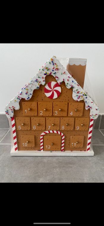 Maison pain d'épice calendrier de l'avent