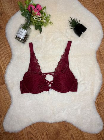 🌺Soutien-gorge en dentelle bordeaux Taille 90C🌺