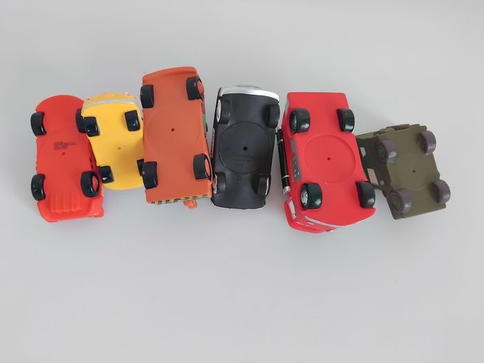 CARS Voitures Jouets de Bain Disney 🚗 - photo numéro 6