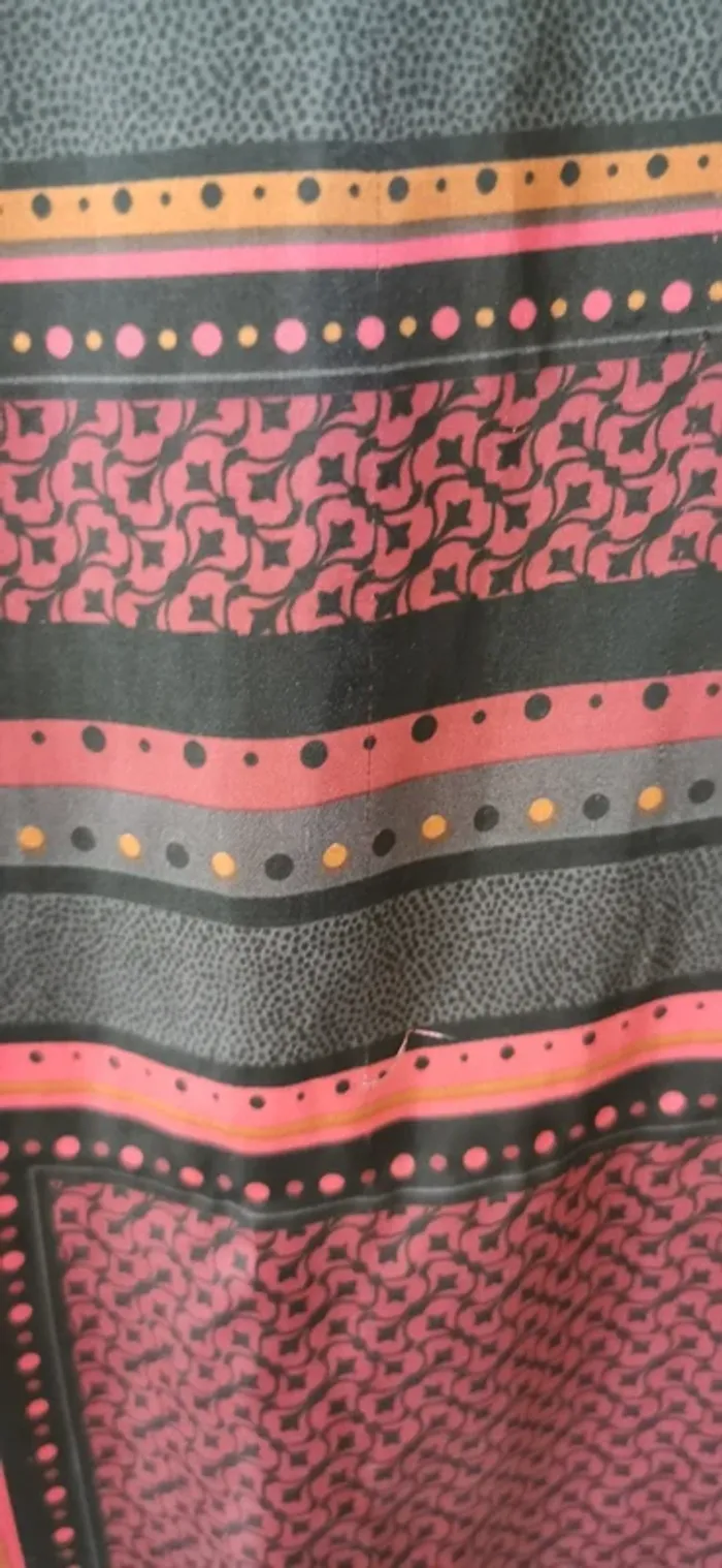 Tee shirt rose et noir - photo numéro 2