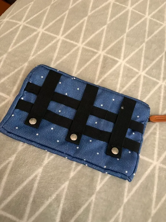 Pochette avant Cabaia bleu - photo numéro 2