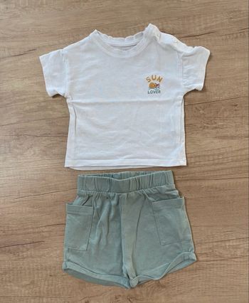 Ensemble tee-shirts et short