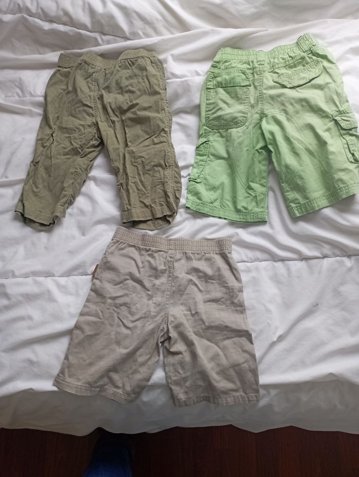 Lot 3 short/pantacourt marques diverses 5 ans 5€ - photo numéro 3