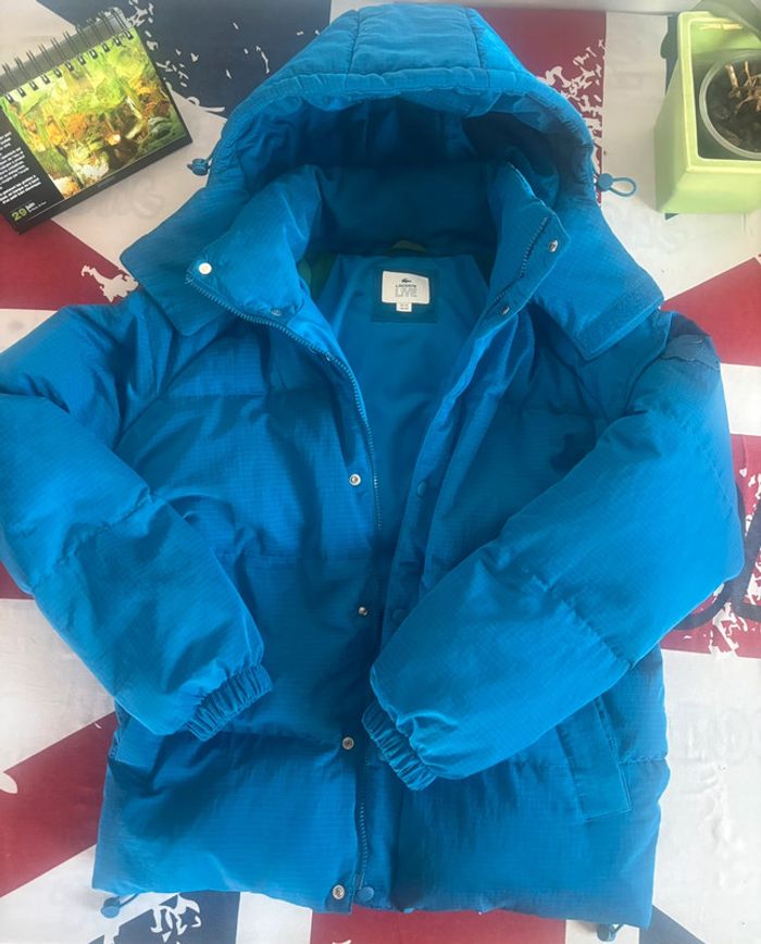 Doudoune Lacoste taille us: xs/ fr: 44 bleu à carreau