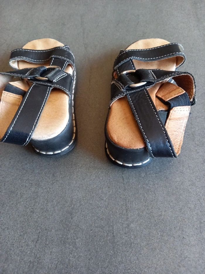 Chaussure fille taille 26 - photo numéro 7