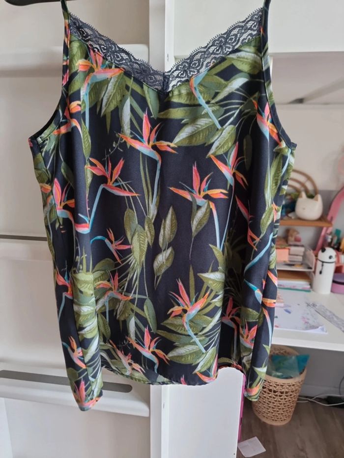 Débardeur fleuri only Taille 36 - photo numéro 3