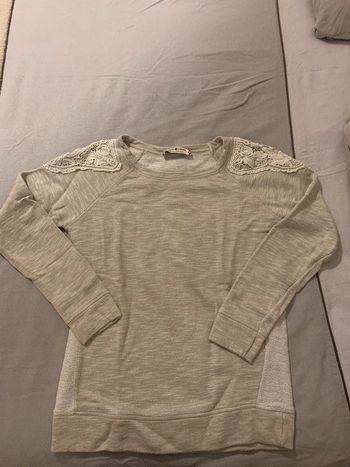 Pull dentelle