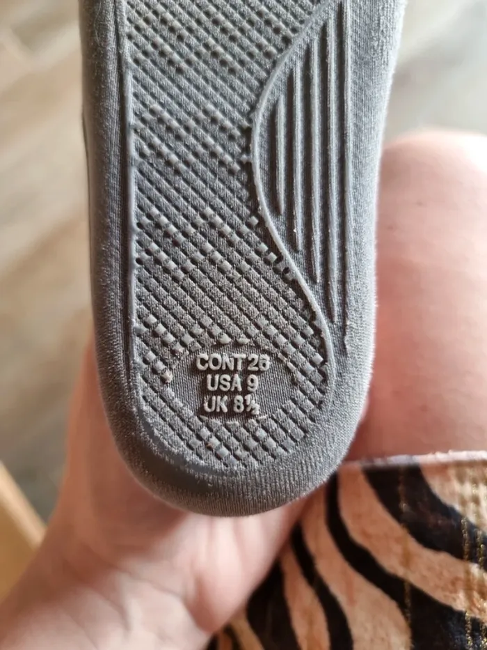 Chaussons isotoner pointure 26 - photo numéro 7
