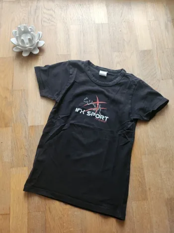 Tee shirt
