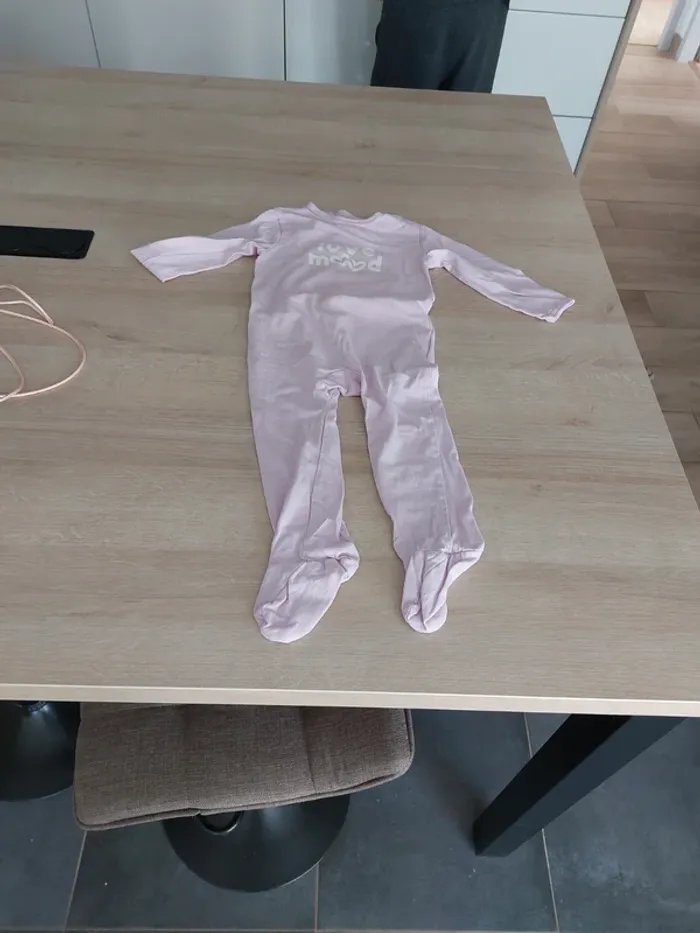 Pyjama 1piece fille 18mois - photo numéro 2