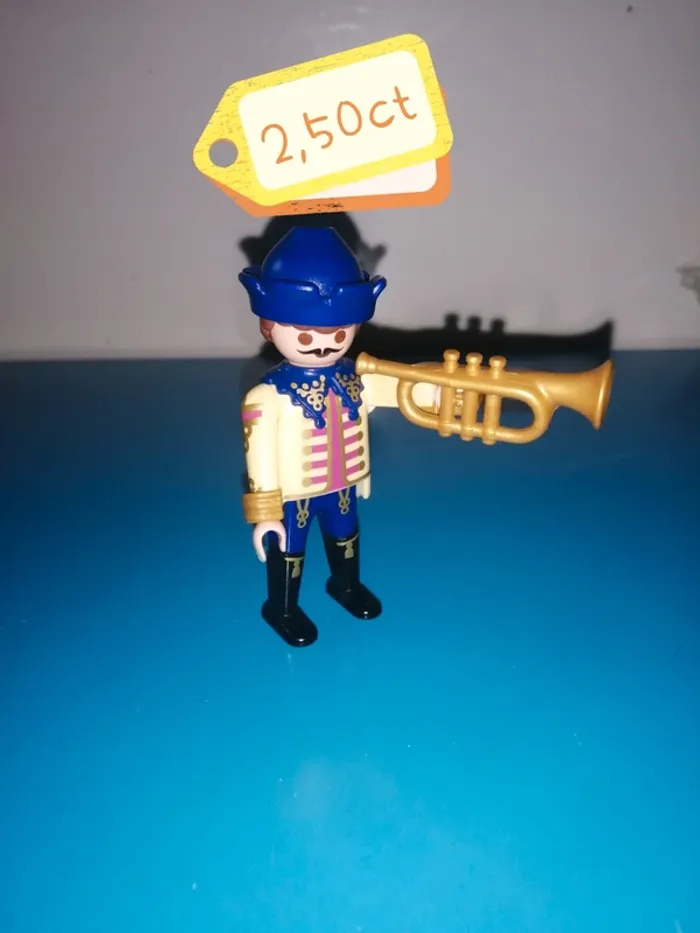 Thème* personnage & accessoires / pianiste - roi - cochet - photo numéro 4