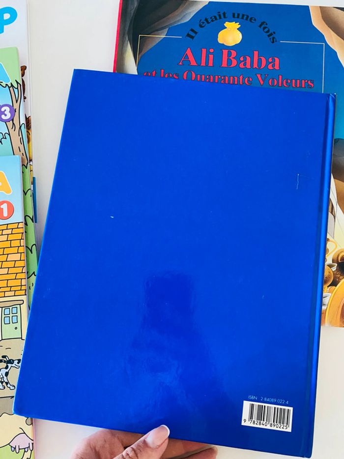 Lot de 7 livres pour enfant en très bon état - photo numéro 6