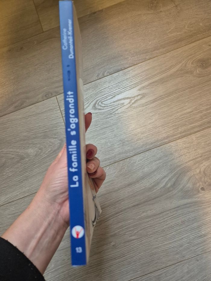 Livre la famille s'agrandit - photo numéro 8