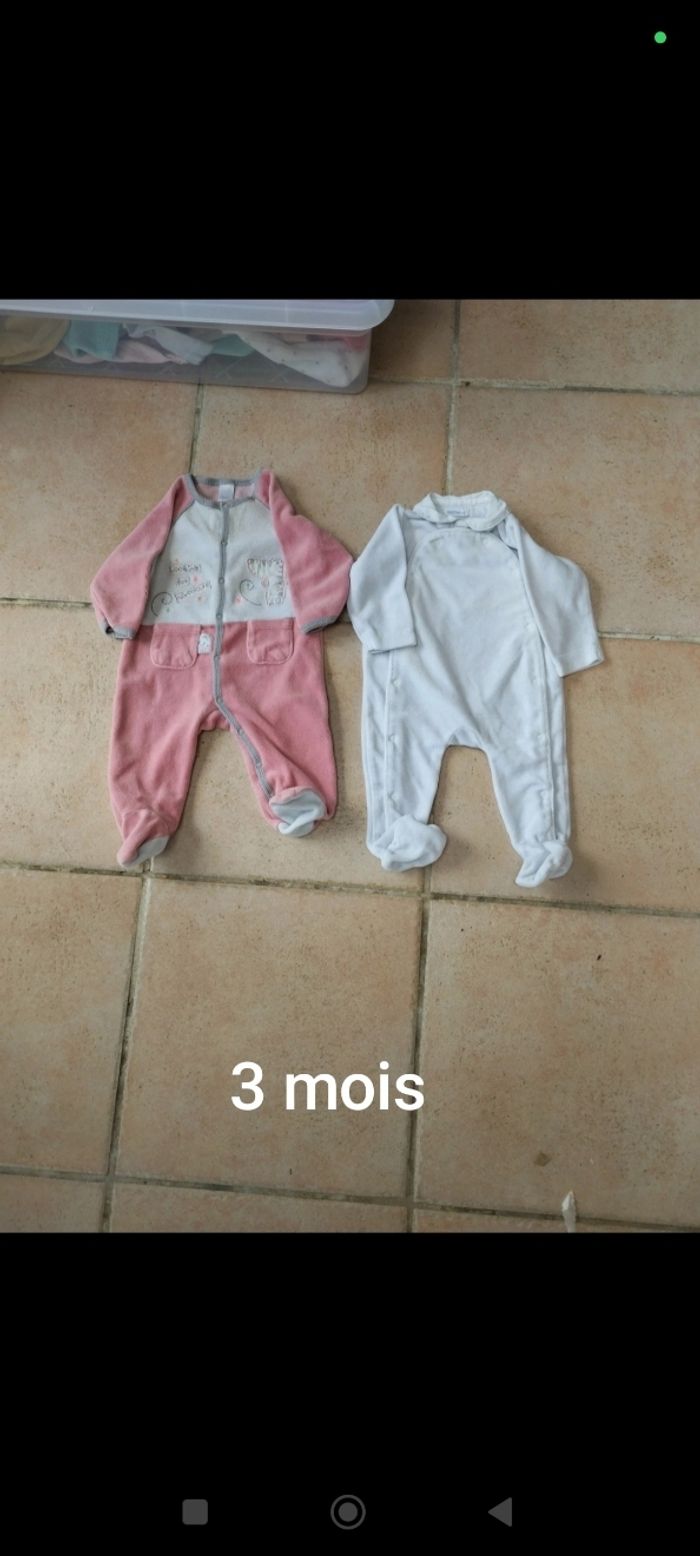 Lot vêtements 3 mois - photo numéro 1