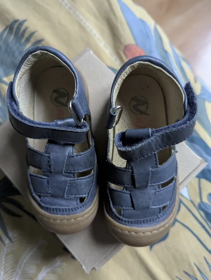 Chaussures Naturino bébé ouvertes - photo numéro 3