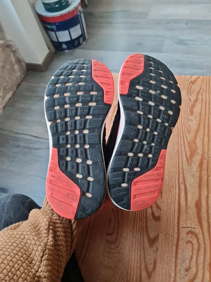 Basket Adidas taille 38 - photo numéro 3