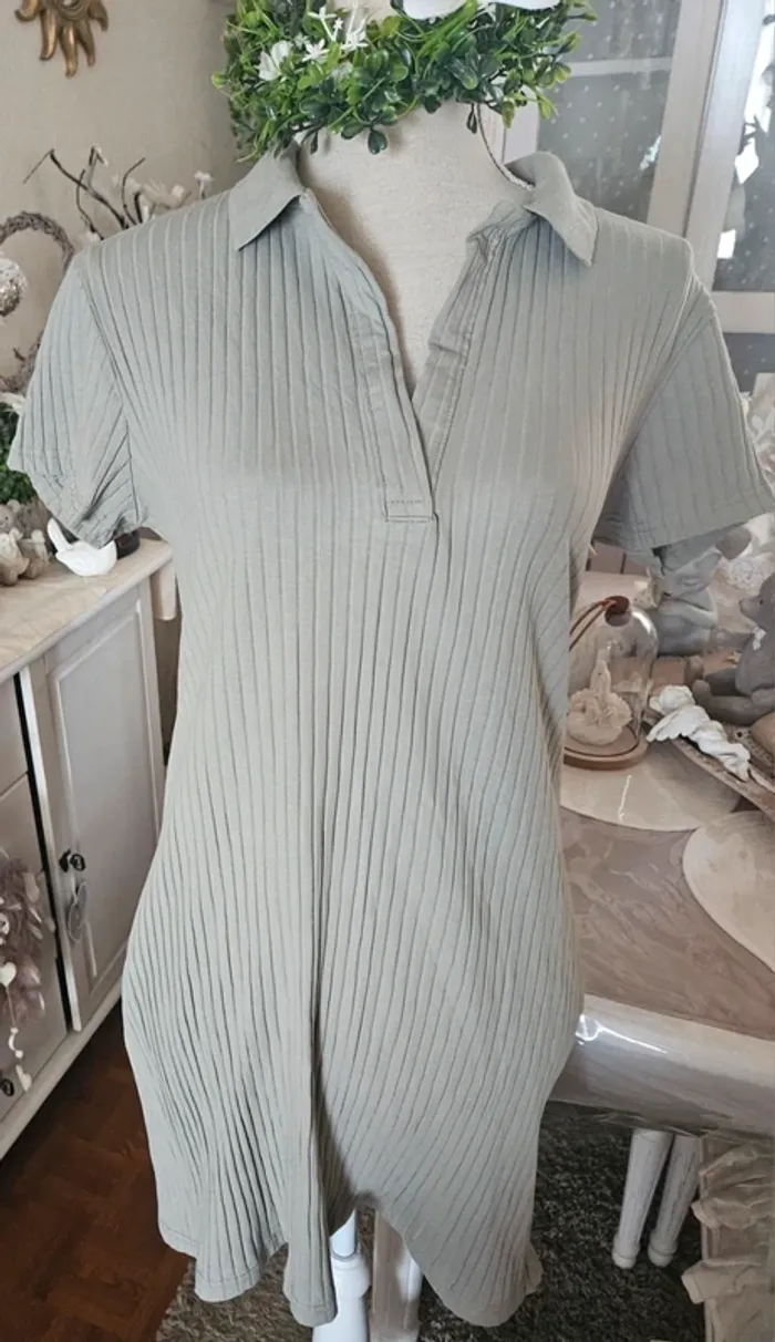 Robe kaki côtelée H & M Taille L Neuve - photo numéro 2