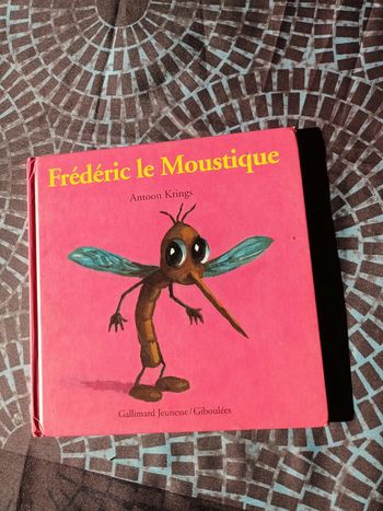 livre frederic le moustique