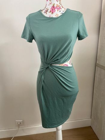 Robe t-shirt décolleté au ventre