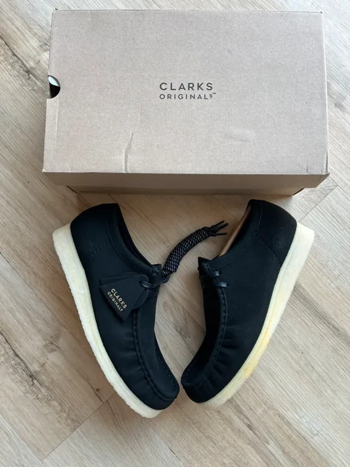 Clarks Wallabee Black Vegan Taille 43