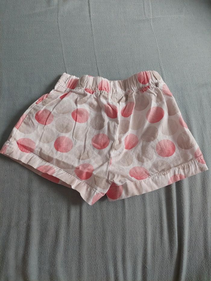 Short fille - photo numéro 2