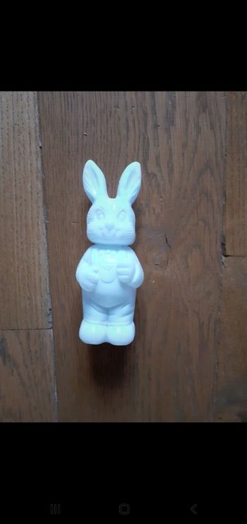 Lapin bleu plastique Lisbeth Dahl deco