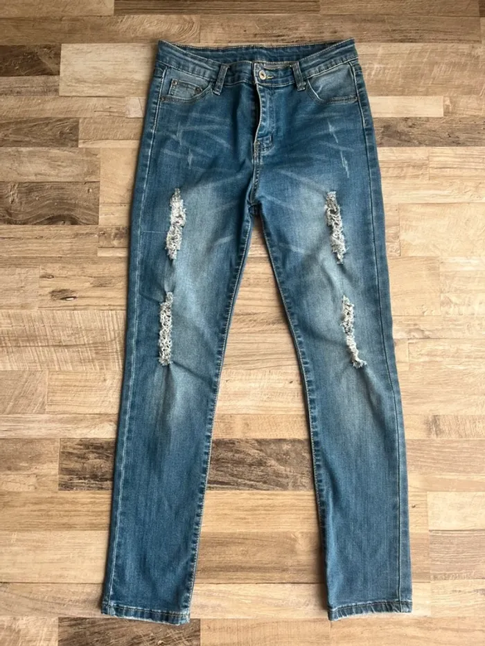 Jean effet déchiré t38 - photo numéro 2