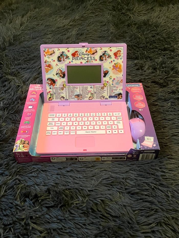 Ordinateur éducatif princess Disney