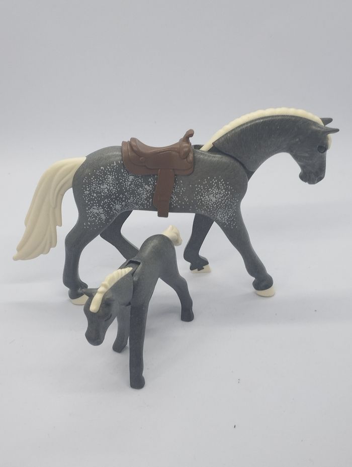 Playmobil cheval gris et son poulain - photo numéro 2