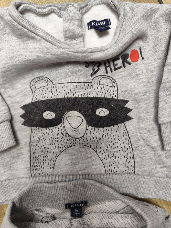 Jogging et pull 3 mois - photo numéro 2