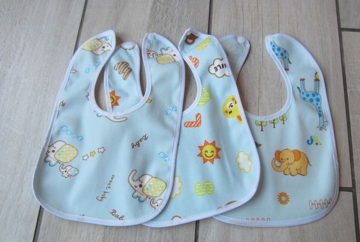 Lot de 3 bavoirs ton bleu