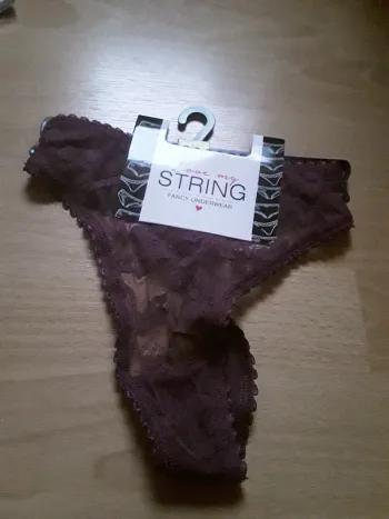 String neuf