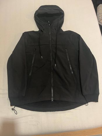 Veste noire à capuche CP Company