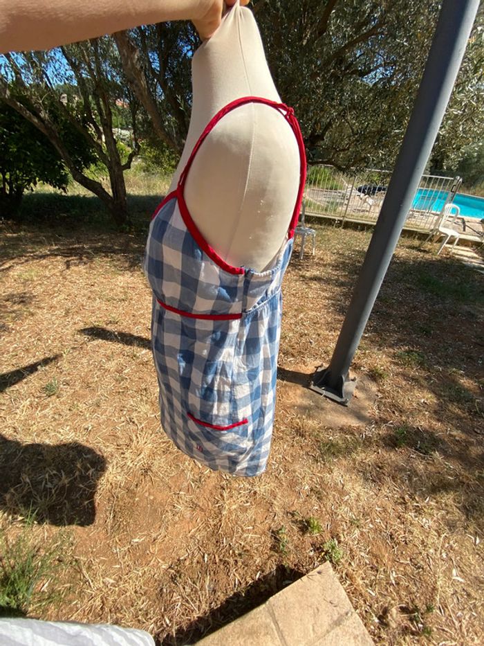 Petite robe, légère, originale DC  taille L ou 40 - photo numéro 3