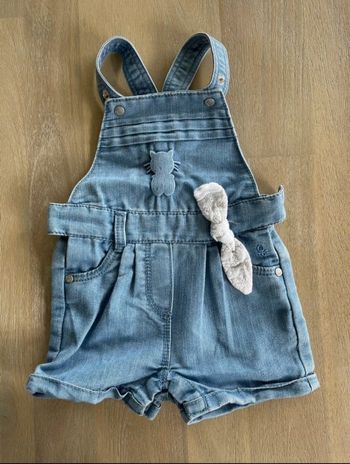 Salopette et t shirt