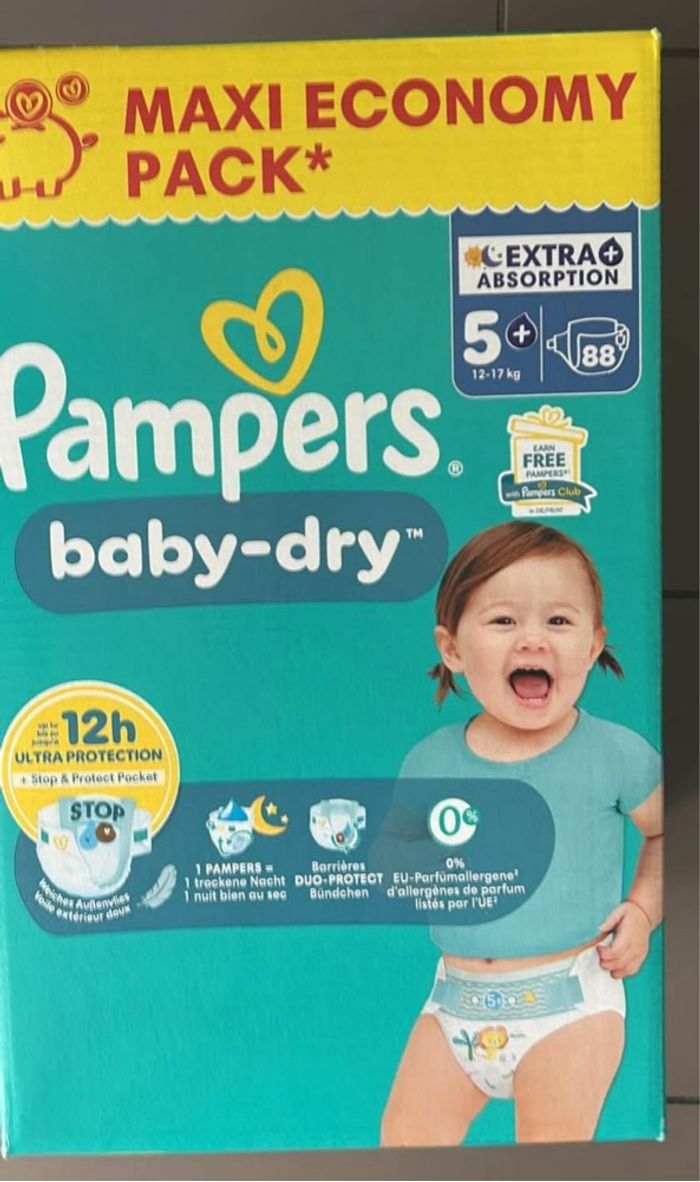 1 carton de couche Pampers t 5 +