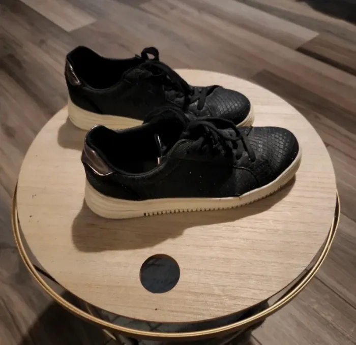 Basket noire
