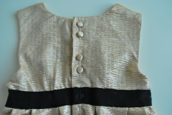 Robe de fête taille 9 mois - photo numéro 4