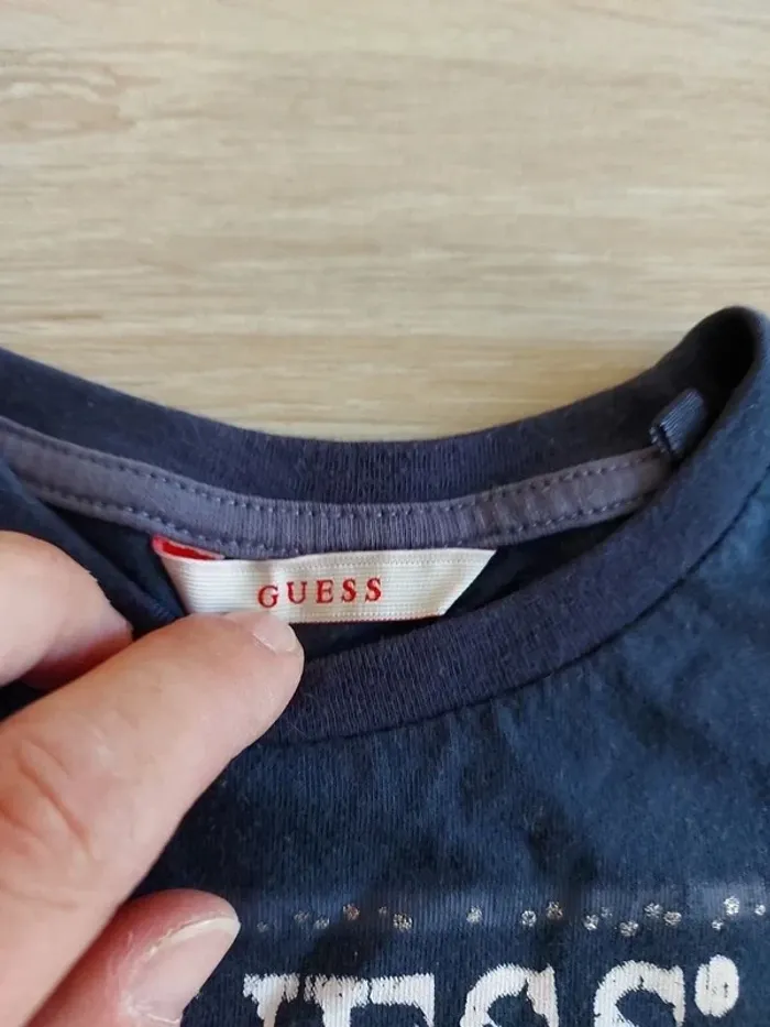 T-shirt guess - photo numéro 3