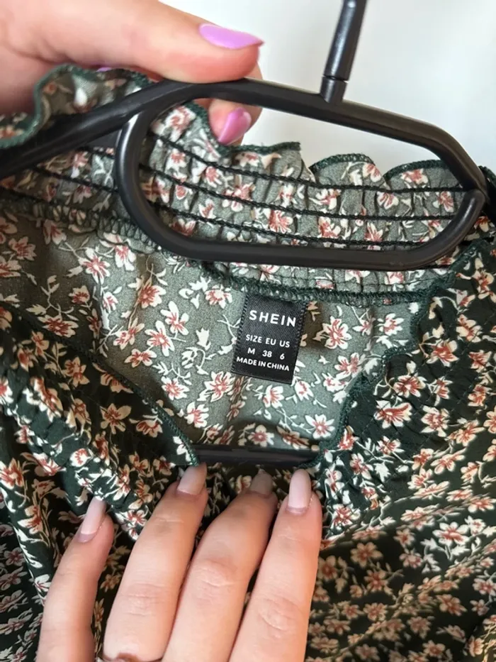 Robe avec col - photo numéro 2