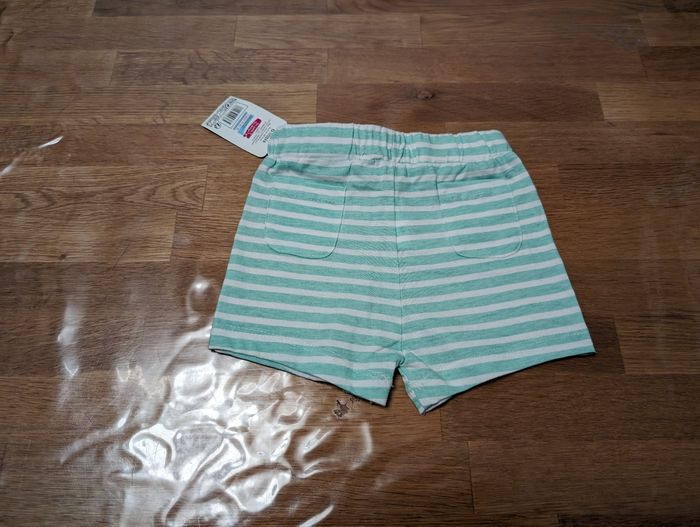 Short garçon 6 mois Bébé rêve Neuf avec étiquette - photo numéro 5