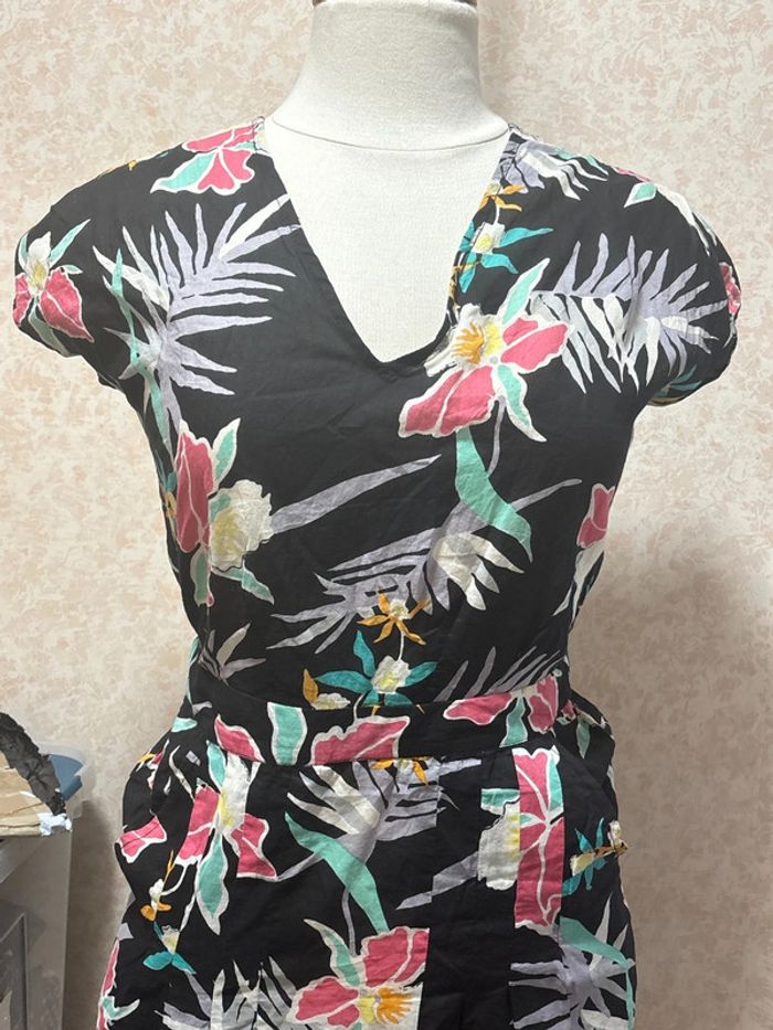 Magnifique robe colorée taille 36 marque stüssy - photo numéro 2