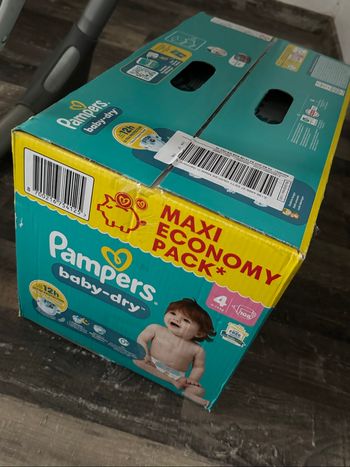 ✨ Pampers Maxi Economy Taille 4 – Neuf ✨