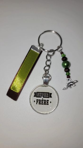 Cadeau frère, porte clé message " super frère "