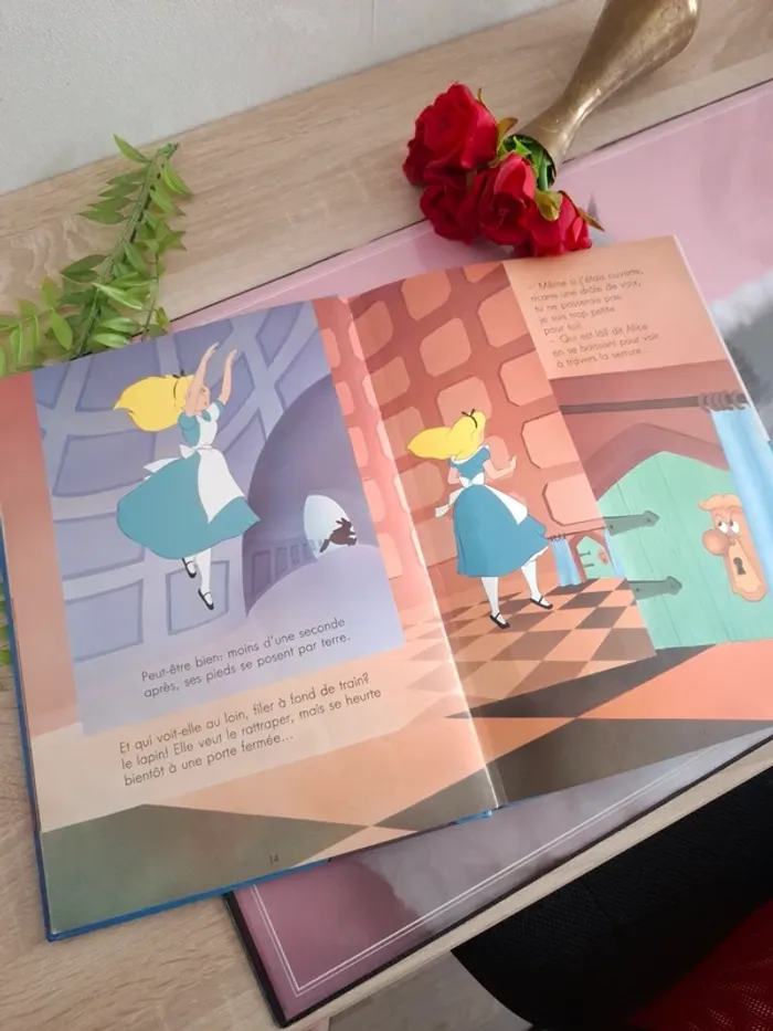Livre Disney / Alice au pays des merveilles - photo numéro 3